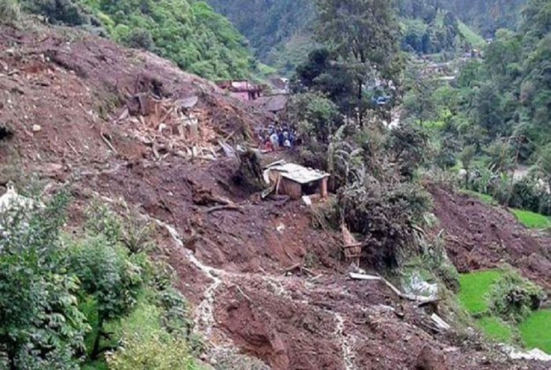 म्याग्दी पहिरो अपडेटः ३२ जना बेपत्ता, खराब मौसमका कारण उद्दारका लागि हेलिकोप्टर जान सकेन