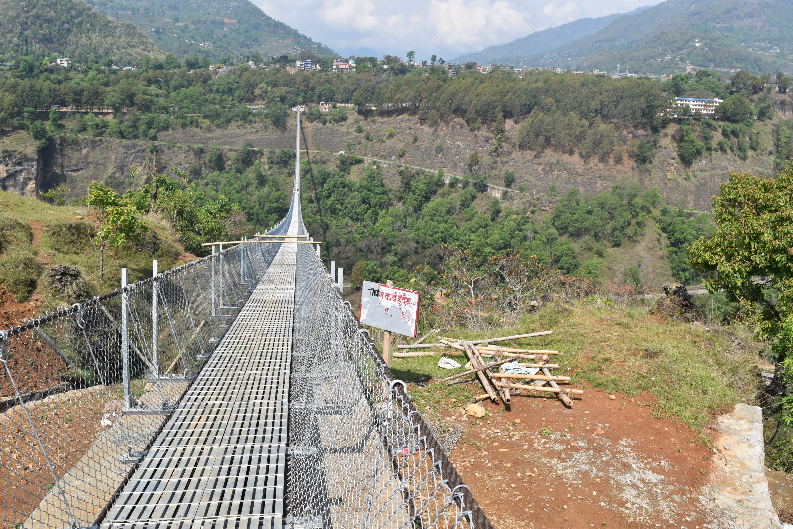 चार वर्षमा सकियो १८ महिनामा सक्ने पुलको काम