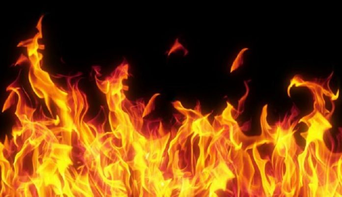 डिपार्टमेन्ट स्टोर र रेष्टुँरामा आगलागी हुदाँ अढाइ करोडको क्षति