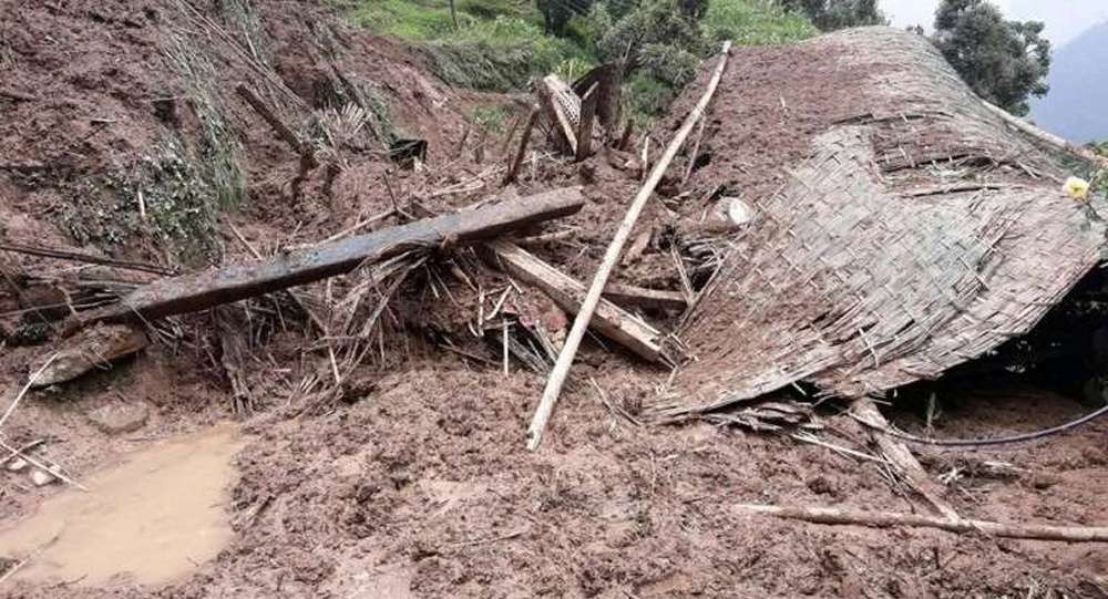 मध्यराति घर भत्किएर किच्दा १० वर्षीया बालिकाको मृत्यु