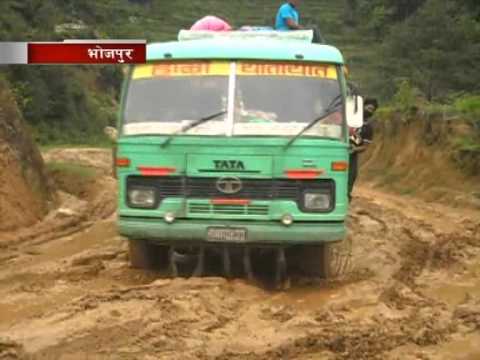 बर्षातका कारण भोजपुरका केही स्थानमा यातायात सेवा अवरुद्ध