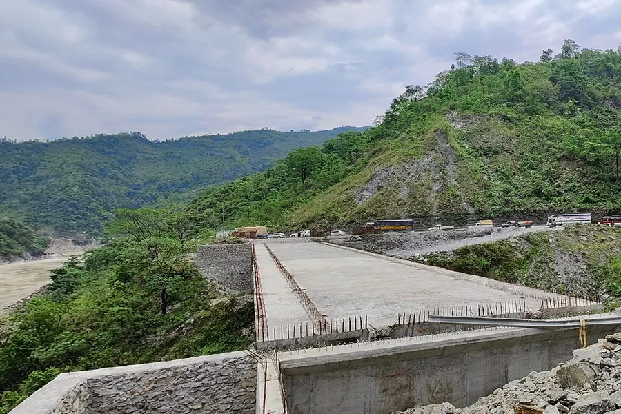 नारायणगढ–मुग्लिन सडकखण्डका १५ पुल निर्माण गर्न अझै एक वर्ष लाग्ने