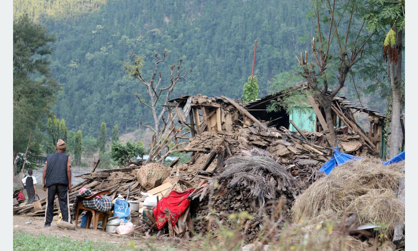 राहतमा पनि राजनीति : भूकम्पपीडितले अझै पाएनन् पाल समेत