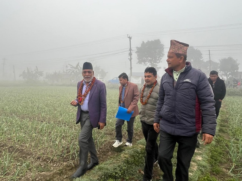 कृषिमन्त्री अधिकारीद्वारा किसानलाई विषादी प्रयोगमा सतर्क रहन आग्रह