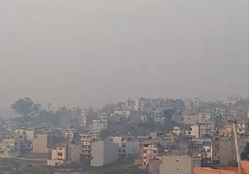 किन बढ्दै छ, वायु प्रदूषण ?