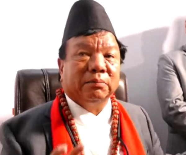 शिक्षामन्त्री पुन र शिक्षक महासंघ अध्यक्ष सुवेदीबीच दोहोरी
