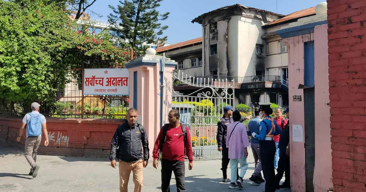रेशमको रिटमा अन्तरिम आदेशबारे सर्वोच्चमा सुनुवाइ सुरु