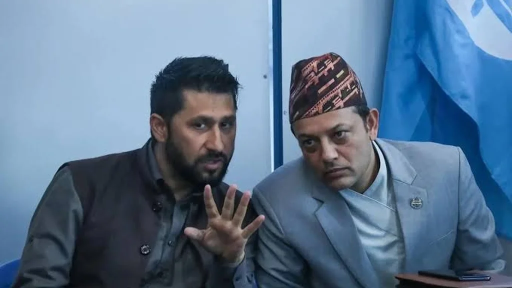 इनम प्रकरण तातिएपछि राजनीतिक सरगर्मी : प्रधानमन्त्रीपछि रवि लामिछानेले भेटे सभामुख
